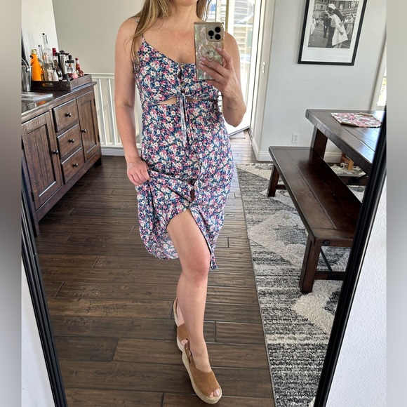 Mini Chica Midi Sundress Floral Dress Size Medium - Picture 4 of 9